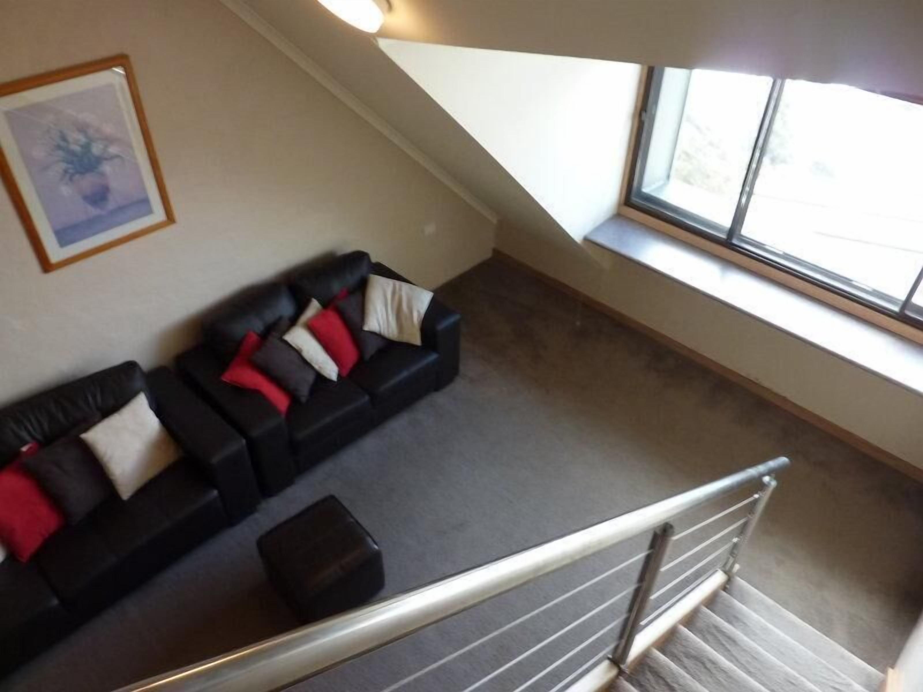 suite, 3 bedrooms | living area | flat-screen tv, dvd player