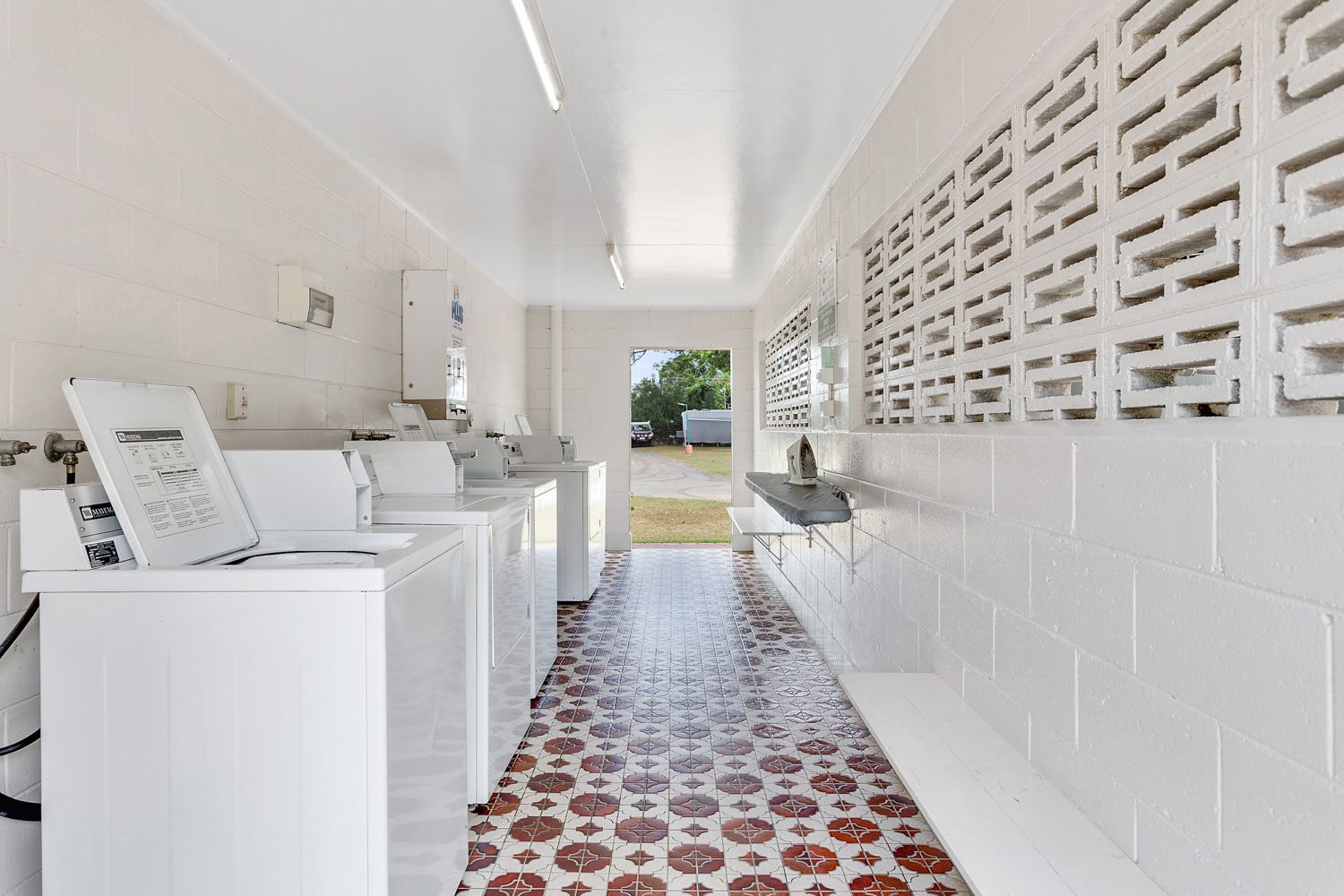 Foto - First City Caravilla