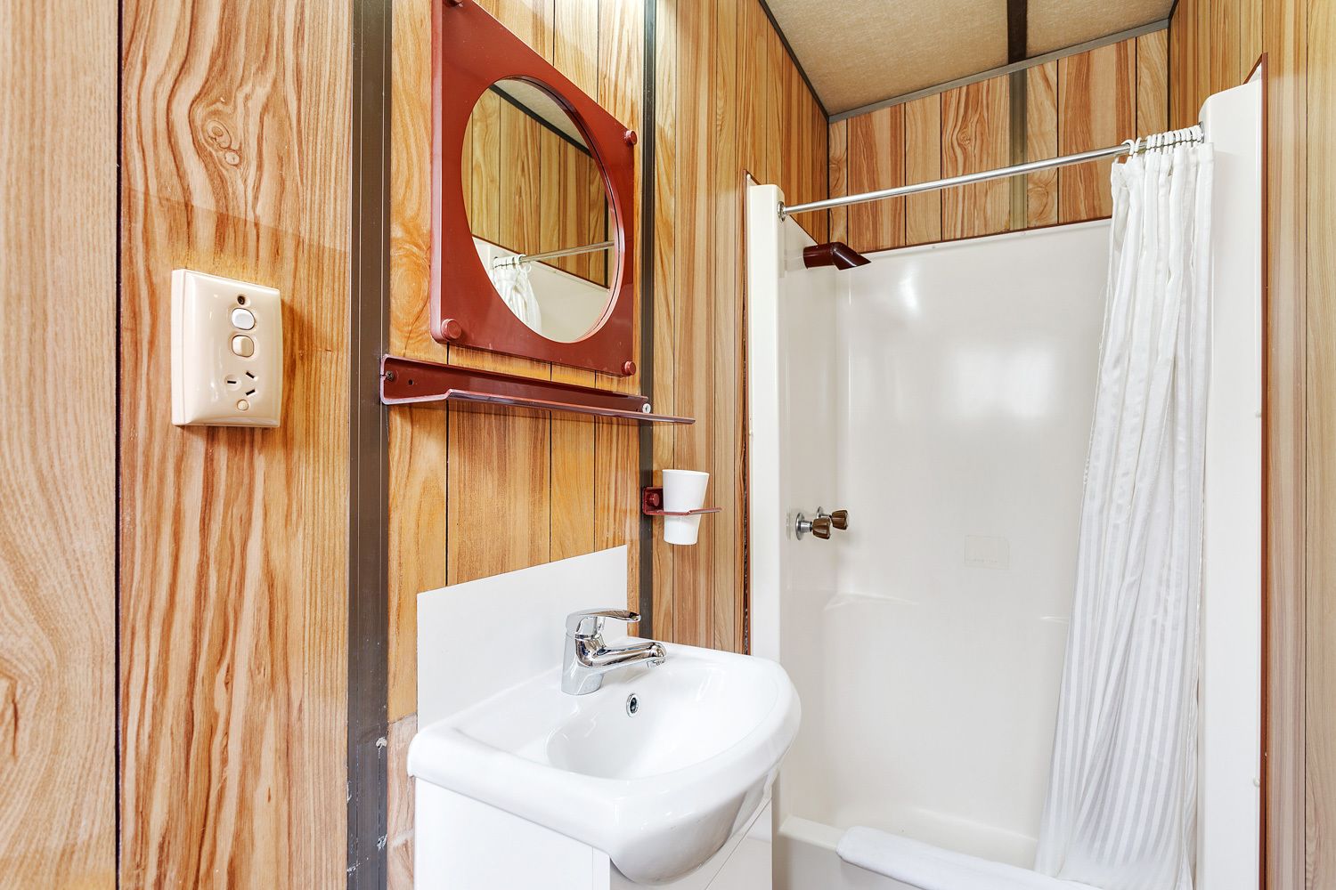 Foto - First City Caravilla