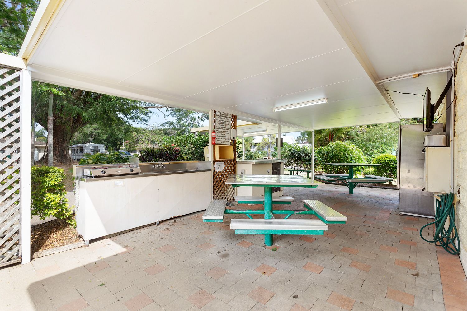 Foto - First City Caravilla