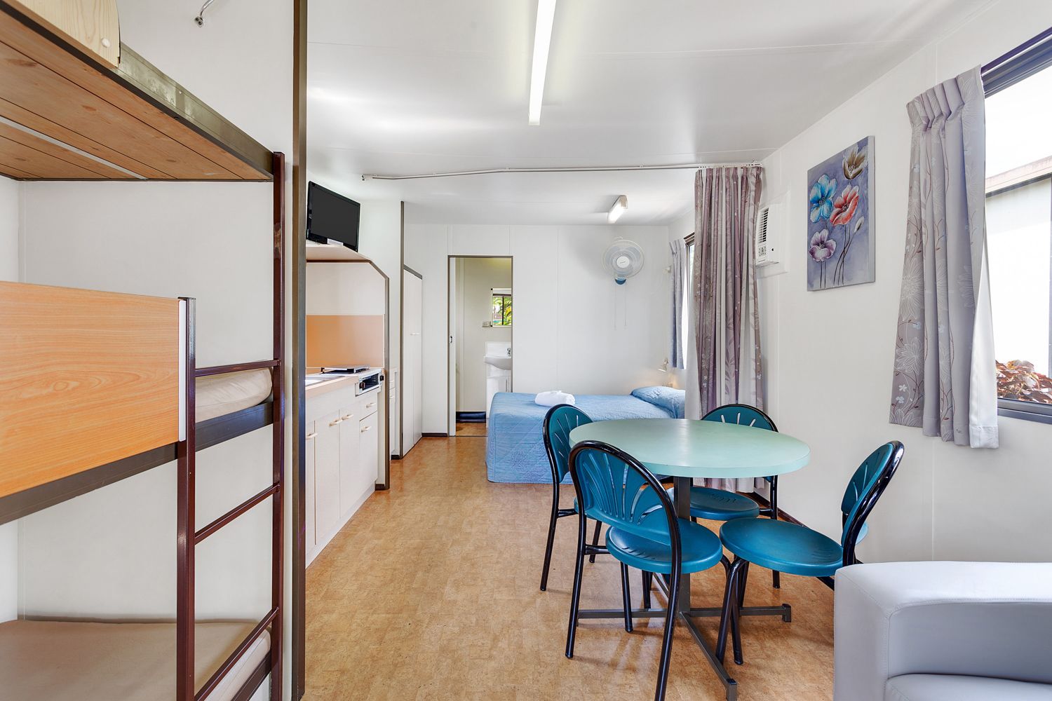 Foto - First City Caravilla