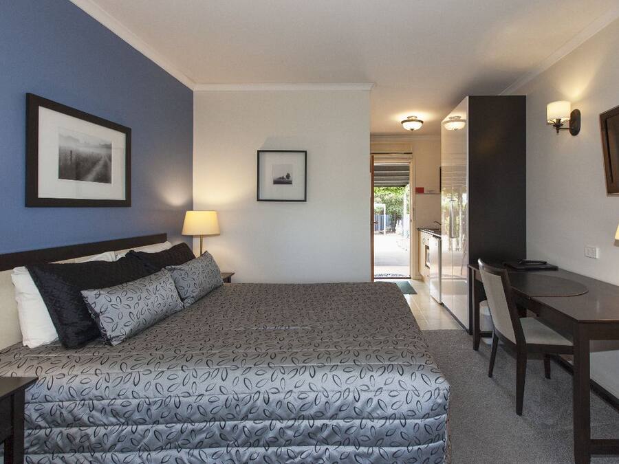 Executive-rum | Minibar, mörkläggningsgardiner, strykjärn/strykbräda och gratis wi-fi