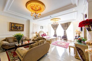 Studio Suite | Minibar, free WiFi - Louis Hotel (Da Nang)