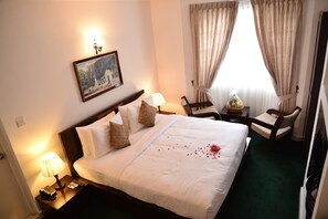 Deluxe Double or Twin Room | Premium bedding, minibar, in-room safe, desk - The Rock Hotel (Nuwara Eliya)