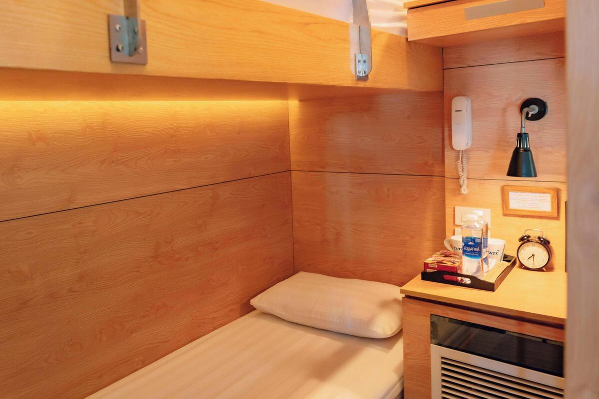 Standard Twin Room | Desk, free WiFi, bed sheets