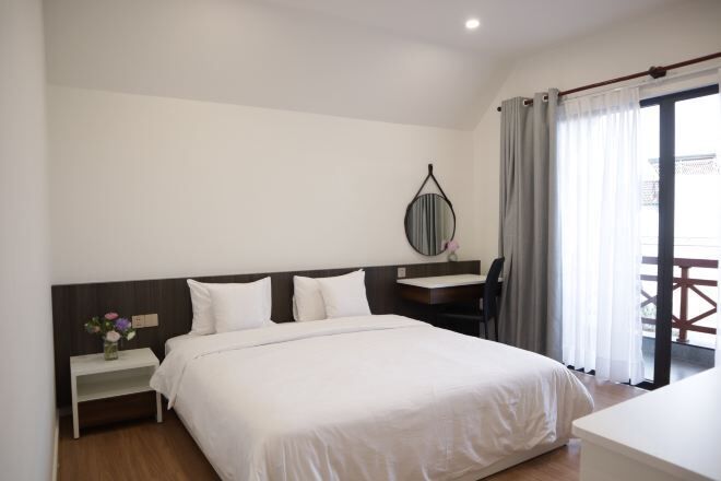 Desk, blackout drapes, free WiFi