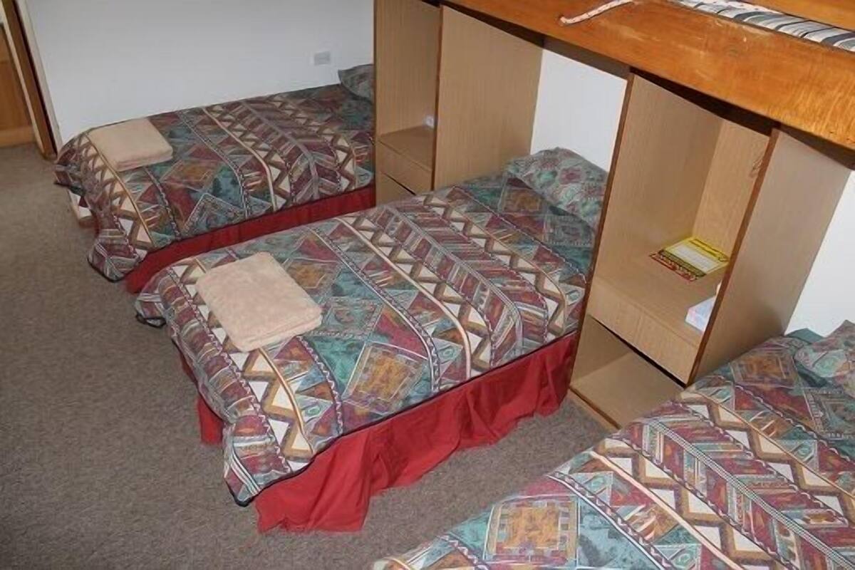 Wifi gratis y ropa de cama 