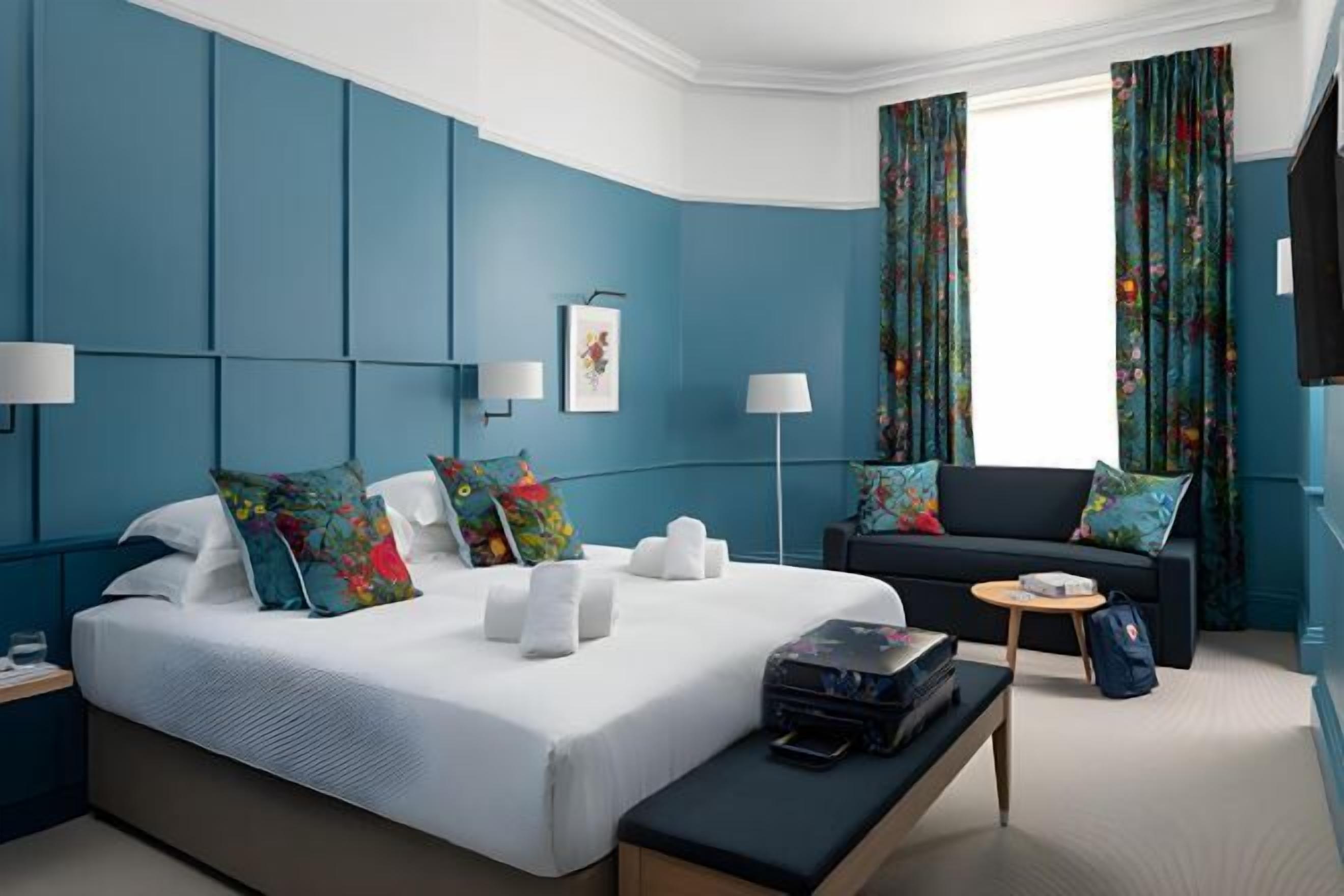 Egyptian cotton sheets, premium bedding, pillowtop beds, in-room safe