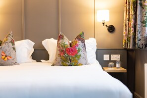 Double Room | Egyptian cotton sheets, premium bedding, pillowtop beds, minibar - The Goodenough Hotel London (London)