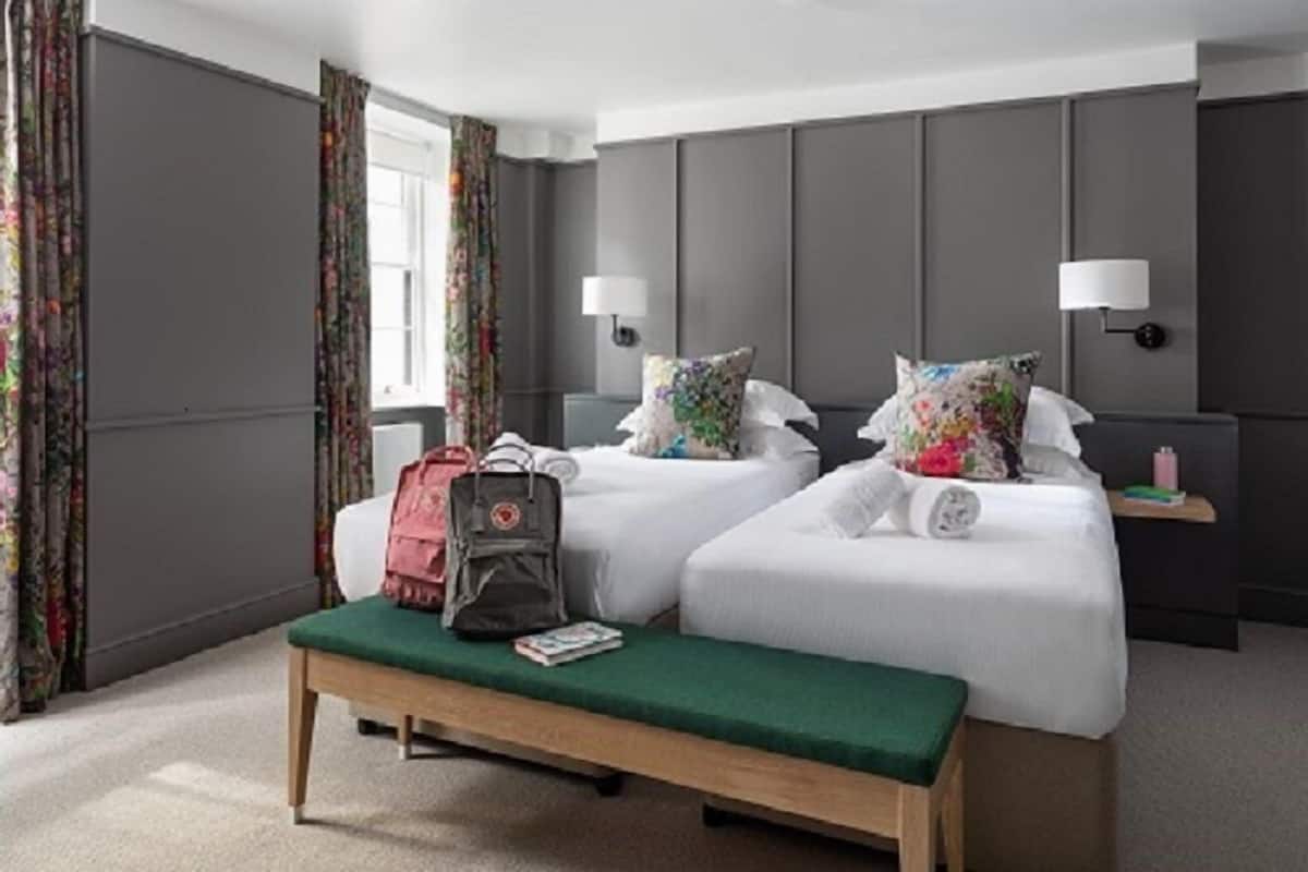 Egyptian cotton sheets, premium bedding, pillowtop beds, in-room safe