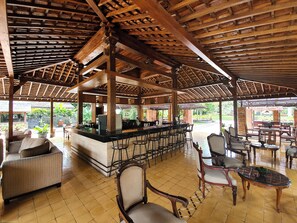 Breakfast, lunch, dinner served; international cuisine - Puteri Gunung Hotel (Lembang)