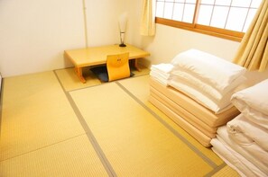 Room - Hotel THE Grandcourt Matsusaka (Matsusaka)