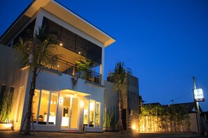 Exterior - Link Costel (Denpasar)