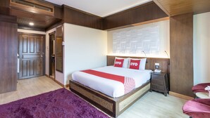 Deluxe Double Room | In-room safe, desk, free WiFi, bed sheets - Sira Boutique Hotel (Chiang Mai)
