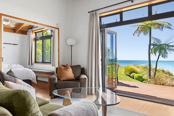 Premium Villa | Egyptian cotton sheets, premium bedding, down comforters, pillowtop beds