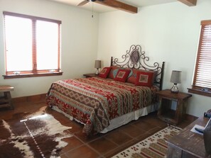 Deluxe Room, 1 King Bed, Garden View, Ground Floor | Individually decorated, individually furnished, desk, iron/ironing board - The Inn at Croad Vineyards (Paso Robles)