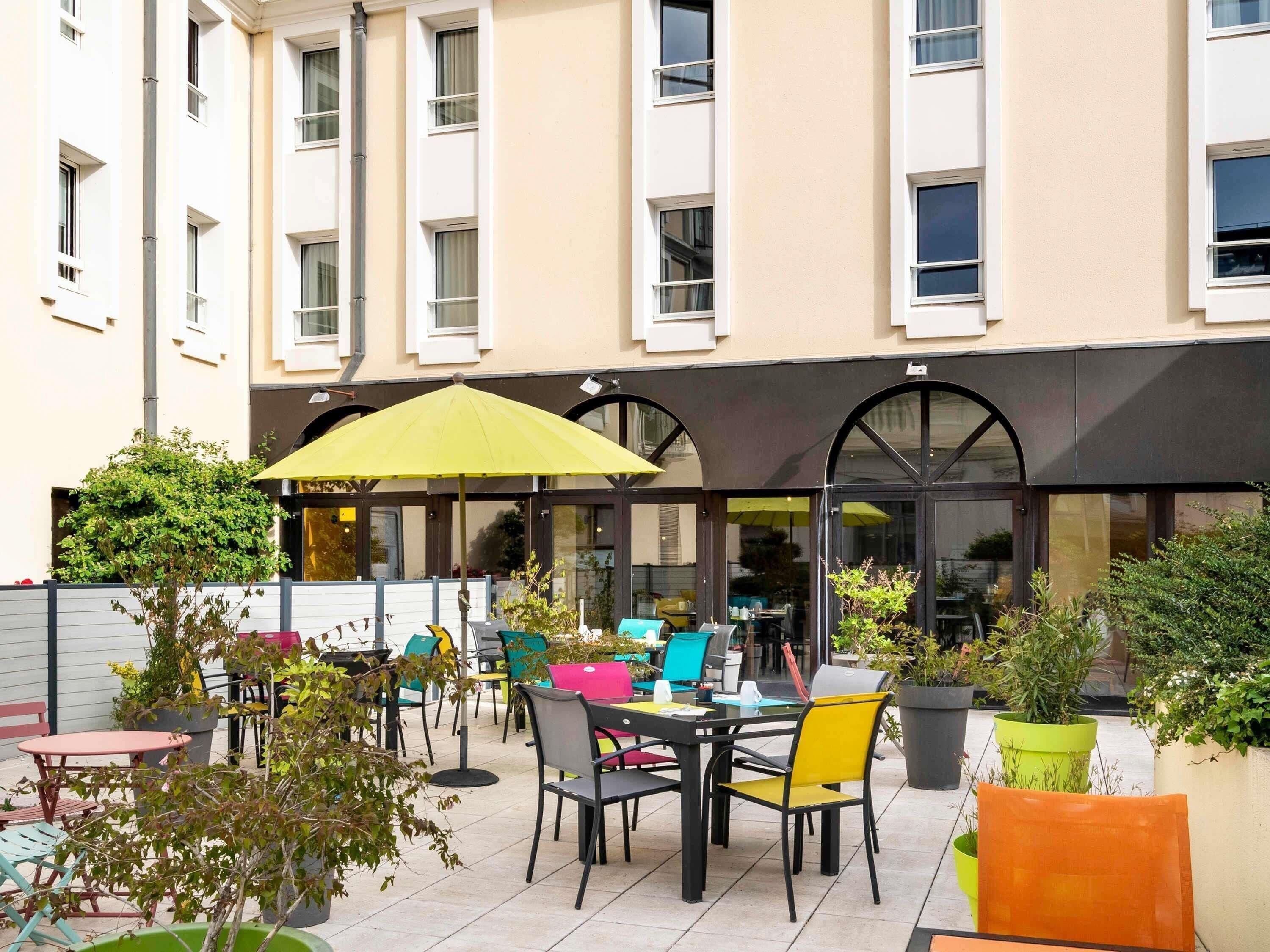 Petit déjeuner buffet servi tous les jours en supplément