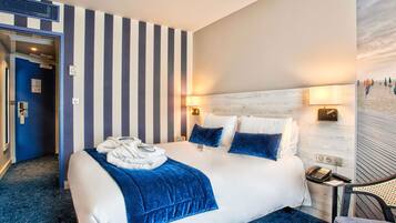 Privilege, Room, 1 Double Bed | Pillowtop beds, free minibar, in-room safe, desk