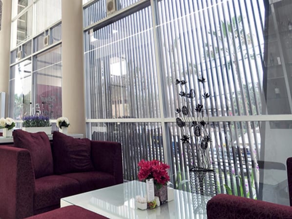 Lobby - Hotel Royal Jember (Jember)