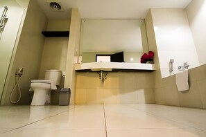 Bathroom - Hotel Royal Jember (Jember)