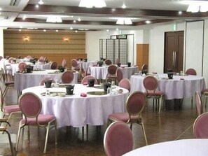 Banquet hall - Unzen Sky (UNZEN)