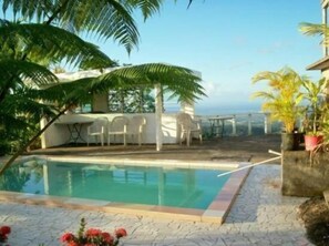 Outdoor pool - Dave Parker's Eco Lodge (Apia)