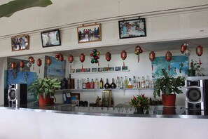 Bar (on property) - Dave Parker's Eco Lodge (Apia)