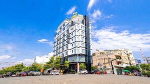 Front of property - Hoang Long Hotel Phan Thiet (Phan Thiet)