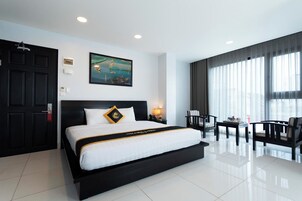 Deluxe Room, City View