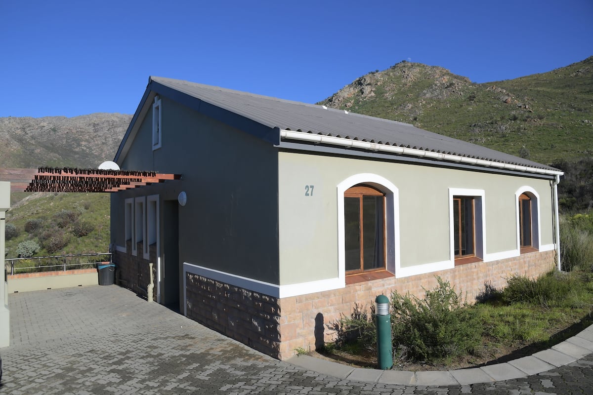 Villa (Slanghoek B) | 2 dormitorios y ropa de cama