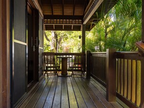 Bali Villa | Terrace/patio - NRMA Airlie Beach Holiday Park (Cannonvale)