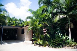 Balcony - NRMA Airlie Beach Holiday Park (Cannonvale)
