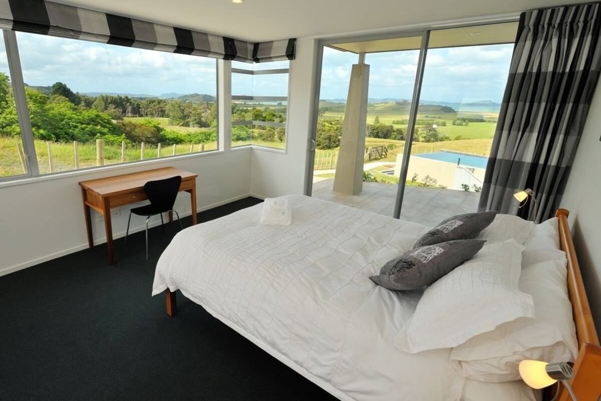 Geluiddichte muren, gratis wifi, beddengoed