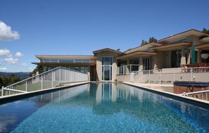 Piscina all'aperto