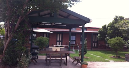 Mansfield Traveller's Lodge