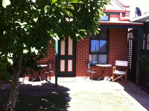 Courtyard - Mansfield Traveller's Lodge (Mansfield)