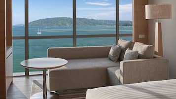 Premium bedding, minibar, in-room safe, desk