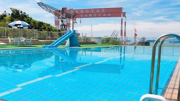Udendørs pool, liggestole