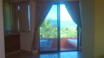 Deluxe-Zimmer, 1 Queen-Bett, Meerblick | Balkon