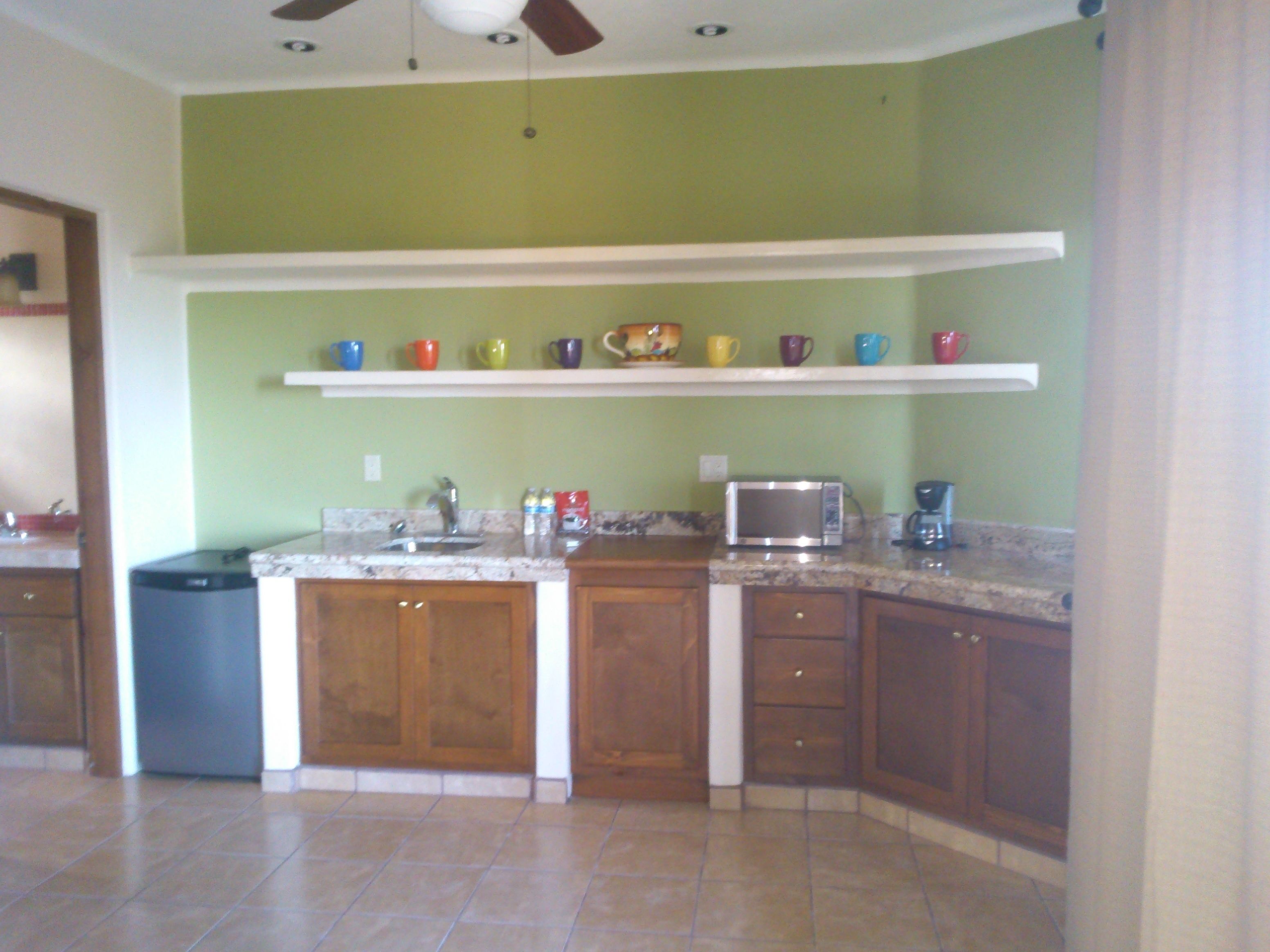 deluxe room, 1 queen bed, ocean view | private kitchen | microwave, coffee/tea maker