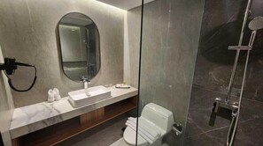 Bathroom - Patra Semarang Convention (SEMARANG)