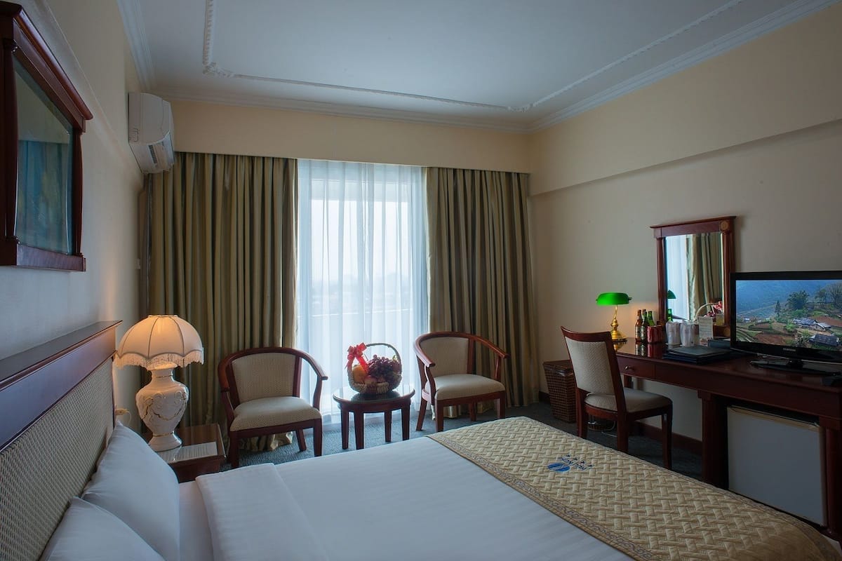 Minibar, in-room safe, desk, blackout curtains