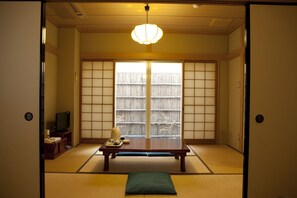 Front of property - Hotel Seagull (Izumisano)