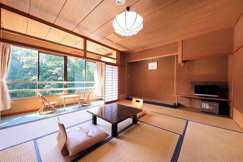 Ryokan Meisho Tenryukyo Onsen Ryukyotei