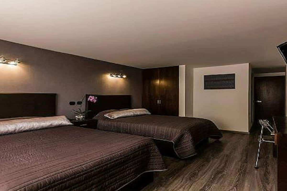 Double Room | Premium bedding, desk, free WiFi, bed sheets