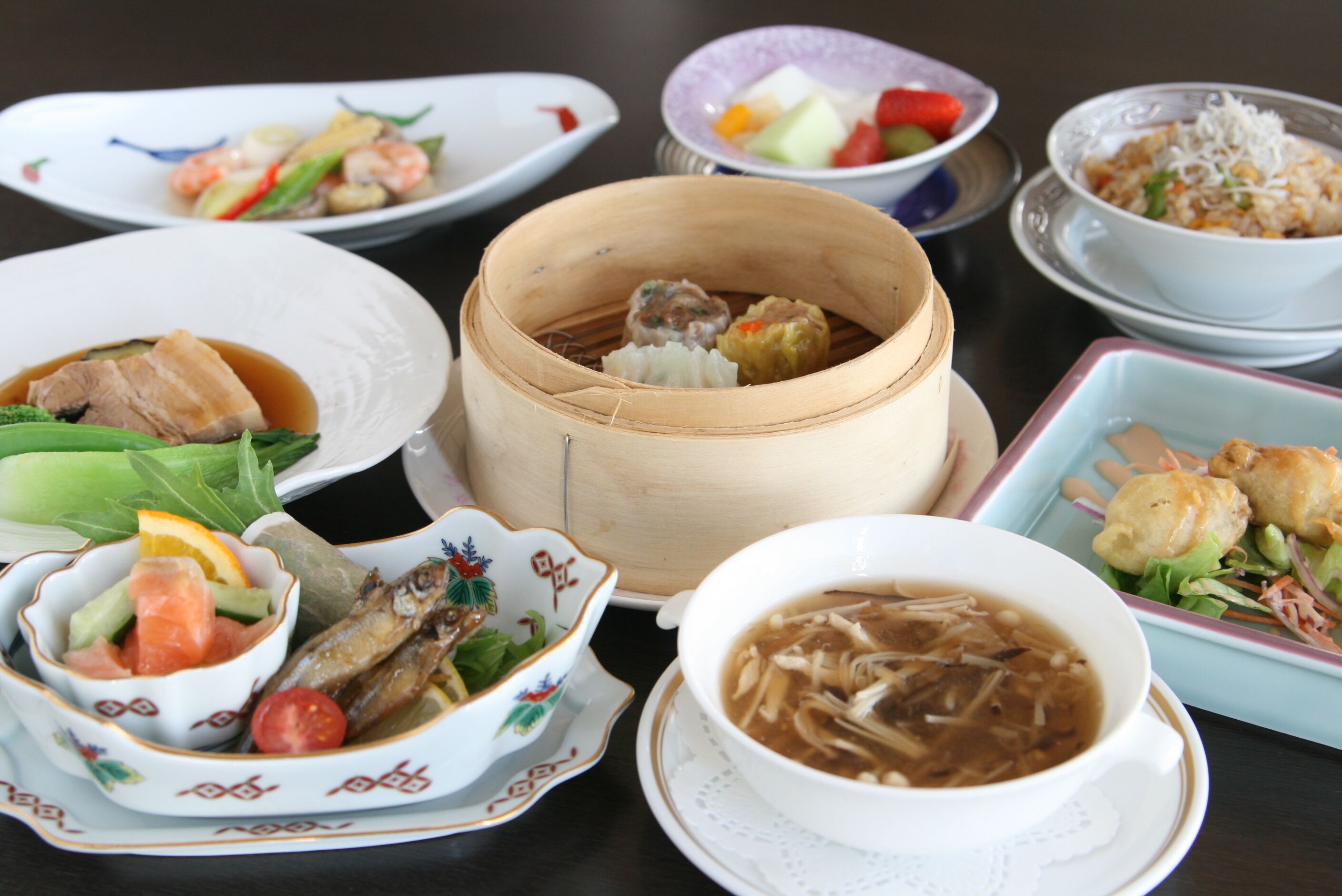 lunch and dinner served, japanese cuisine