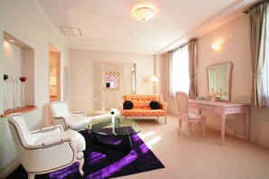 Grazie Suite Room | Living area