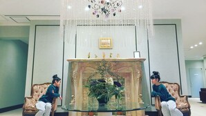 ภายใน