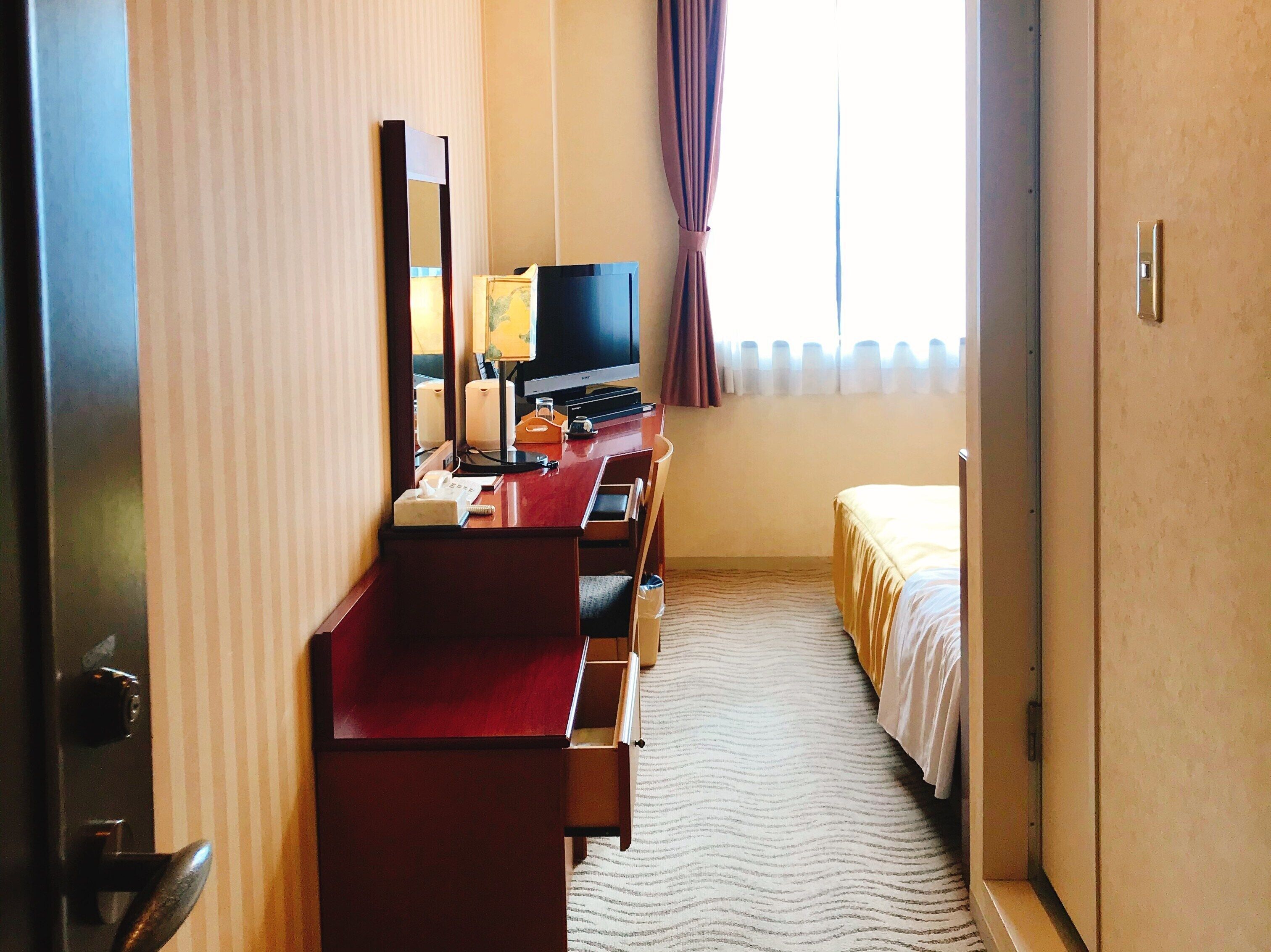 grazie economy room | desk, free wifi, bed sheets