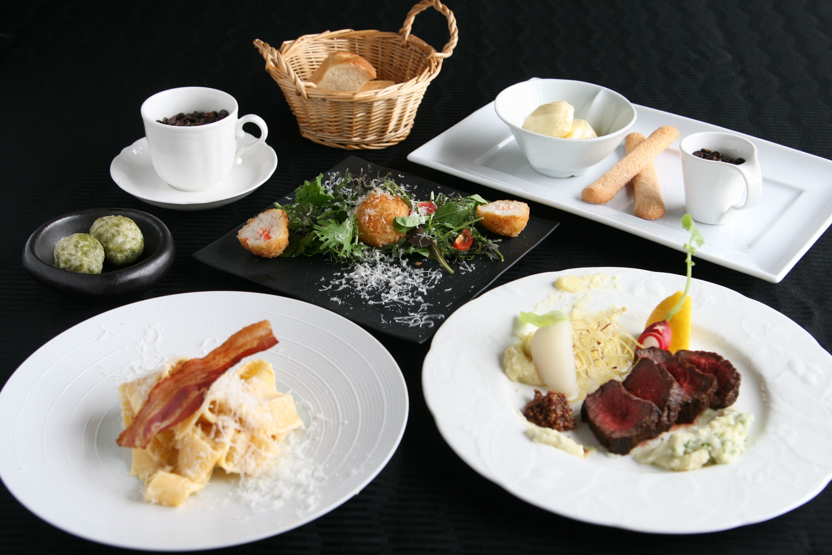 lunch and dinner served, japanese cuisine